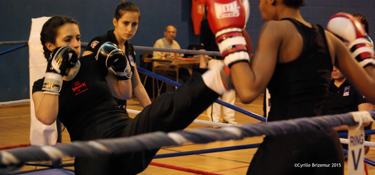 Challenge de boxe française : Amélie sur le ring !